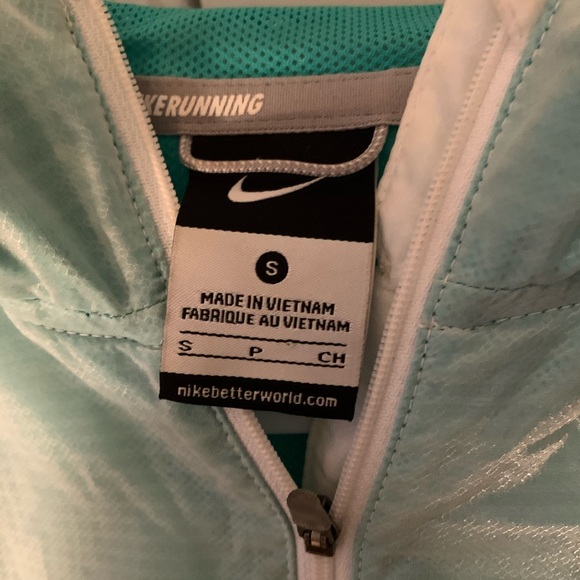 Nike Jacket - Picture 2 of 2